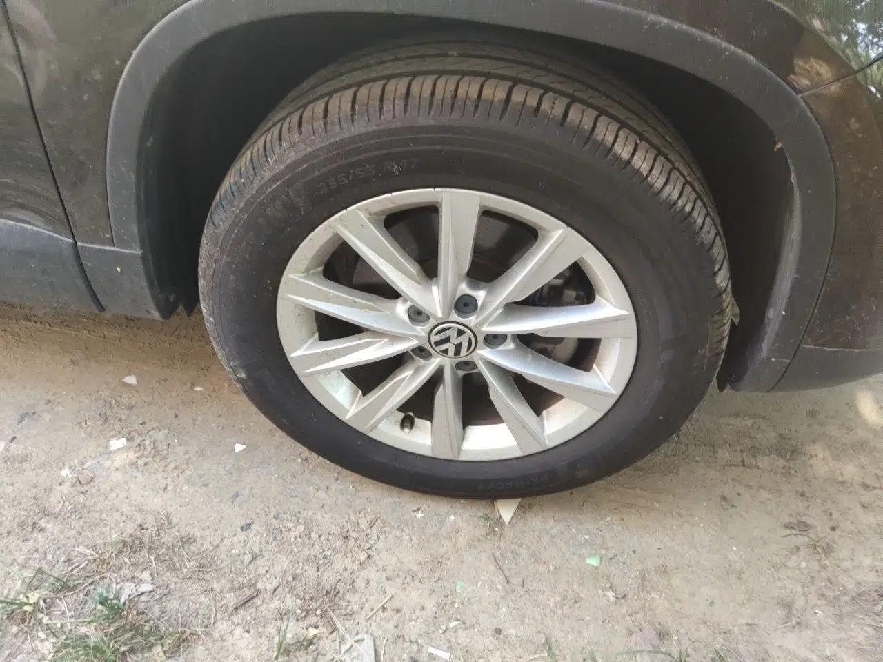 Volkswagen Tiguan 2016 280TSI Automatic Two-Wheel-Drive Silk Road Style Edition — миниатюра 8