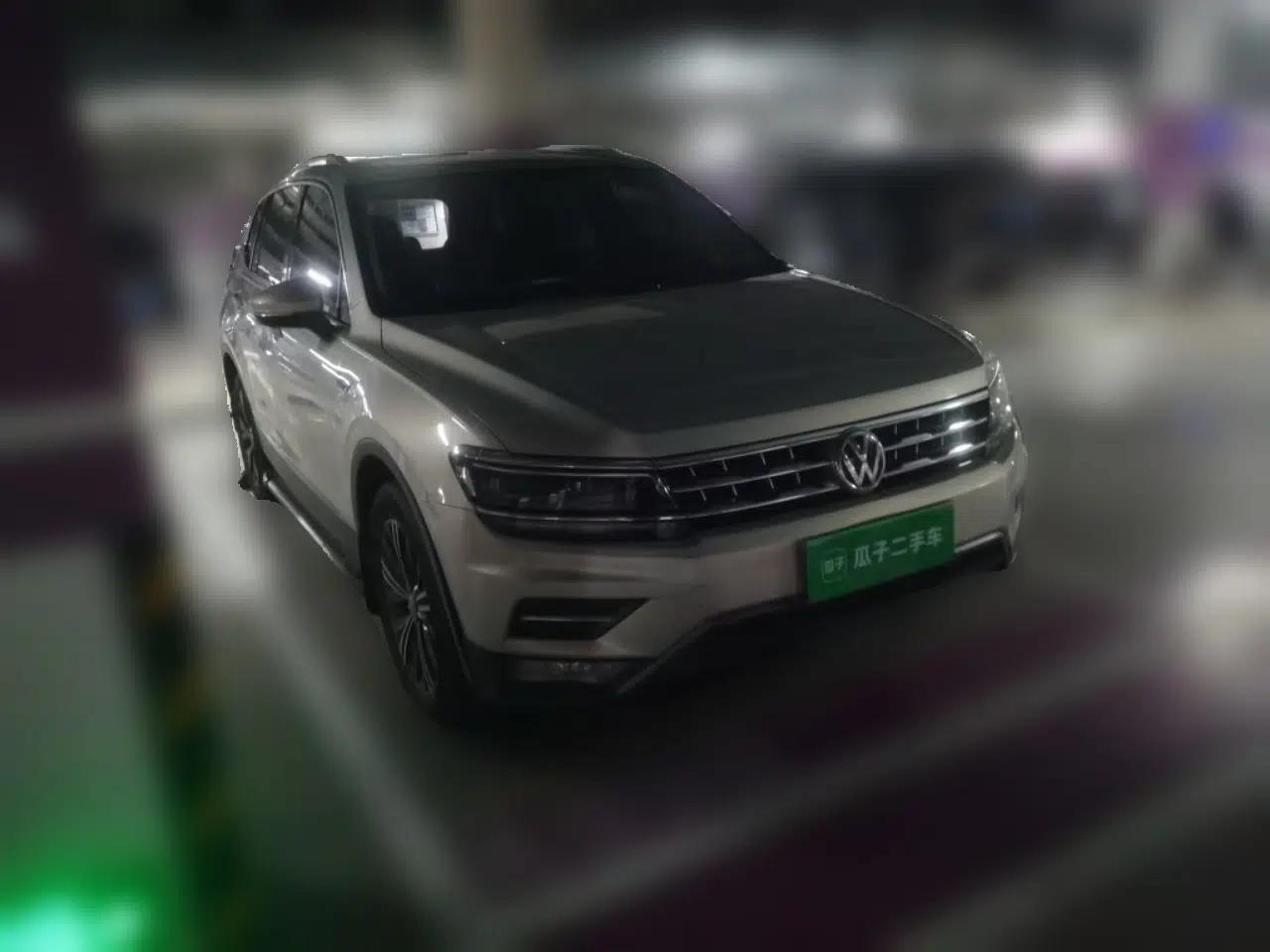 Volkswagen Tiguan L 2018 380TSI Automatic All-Wheel Drive Luxury Edition — миниатюра 3
