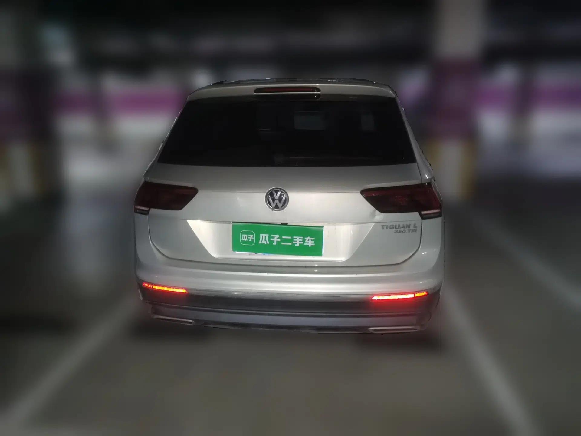 Volkswagen Tiguan L 2018 380TSI Automatic All-Wheel Drive Luxury Edition — миниатюра 5