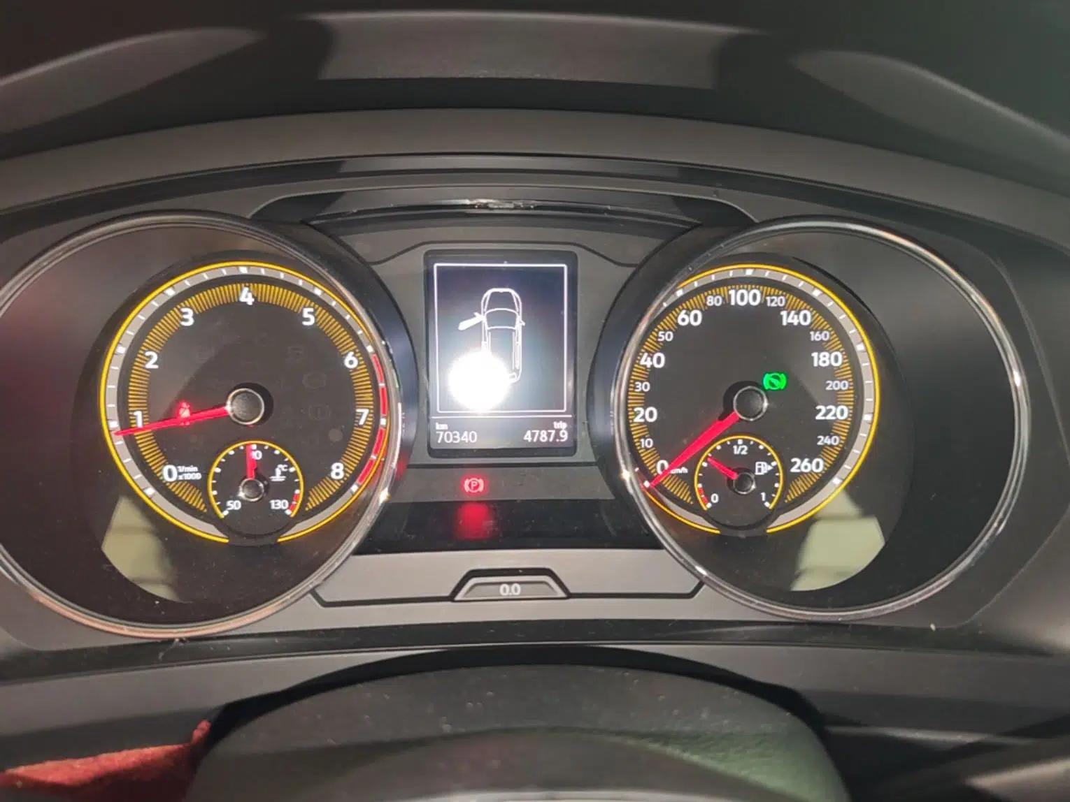 Volkswagen Tiguan L 2020 330TSI Automatic Two-Wheel Drive Luxury Edition China VI Standard — миниатюра 21