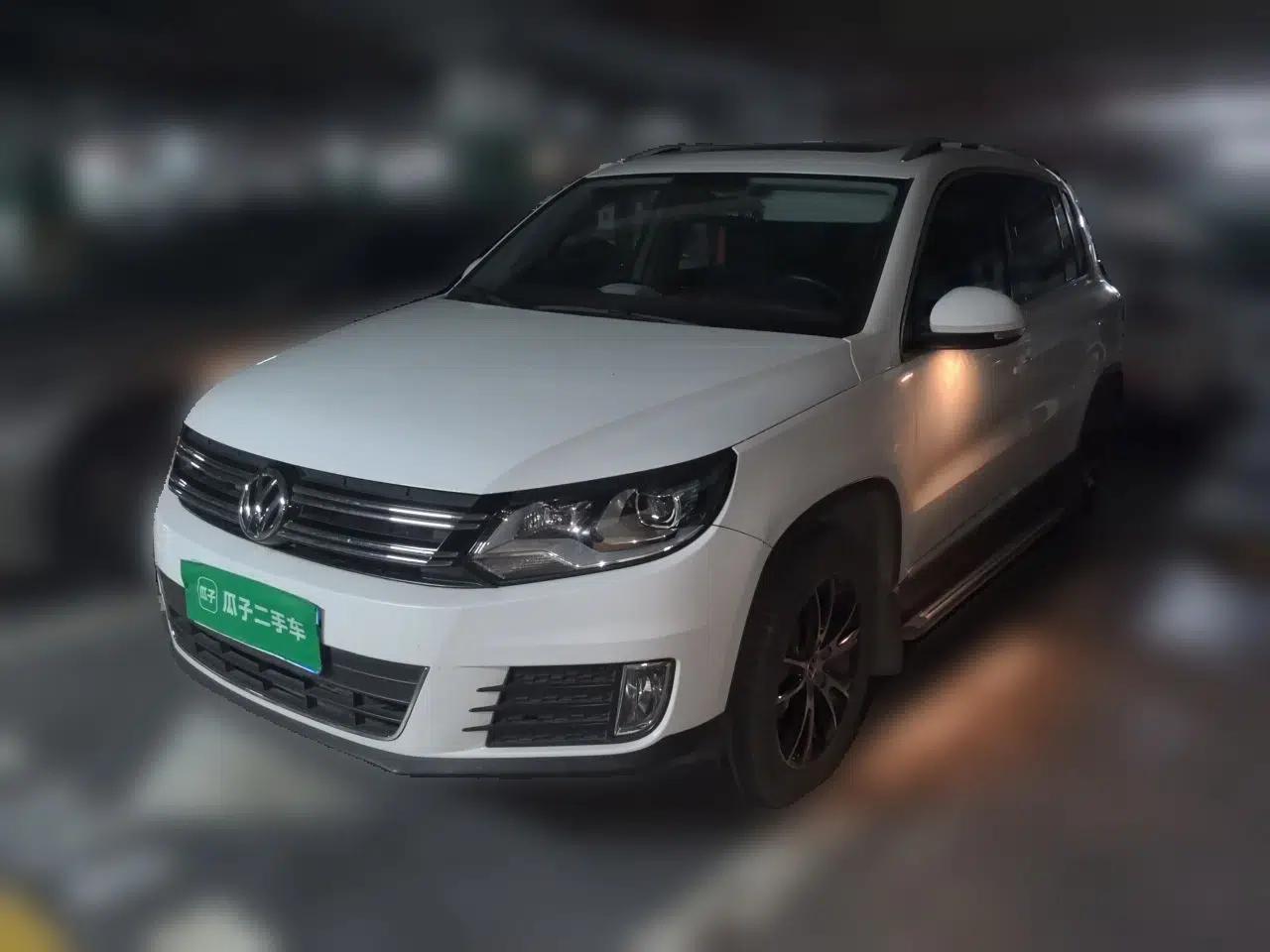 Volkswagen Tiguan 2015 1.8TSI Automatic Two-Wheel Drive Luxury Model — миниатюра 1