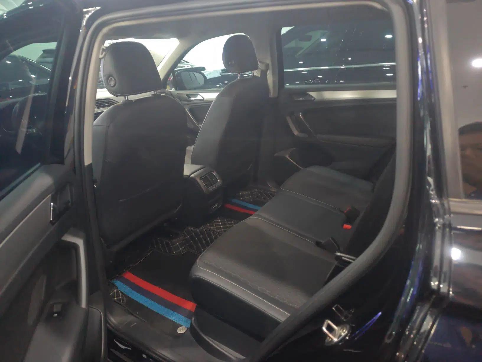Volkswagen Tiguan L 2021 280TSI Automatic Two-Wheel Drive Comfort Edition – Low-Trim Version — миниатюра 14