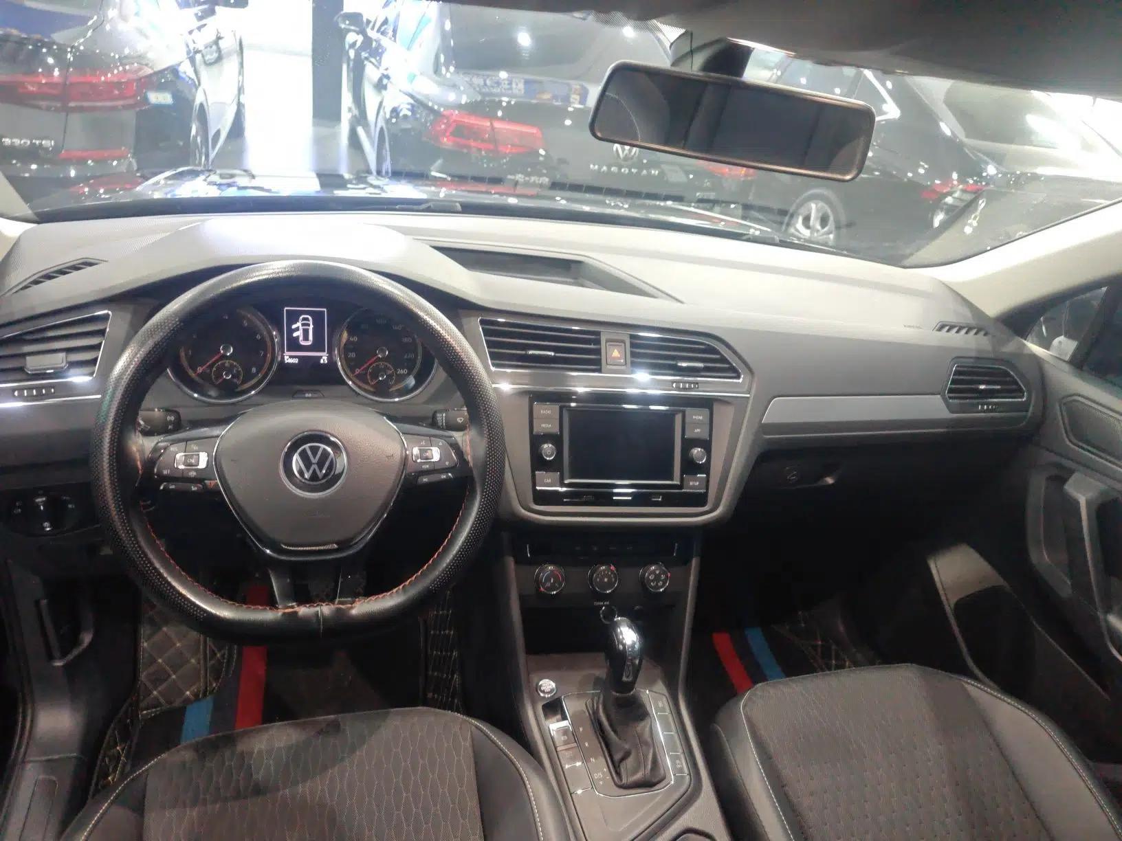 Volkswagen Tiguan L 2021 280TSI Automatic Two-Wheel Drive Comfort Edition – Low-Trim Version — миниатюра 15