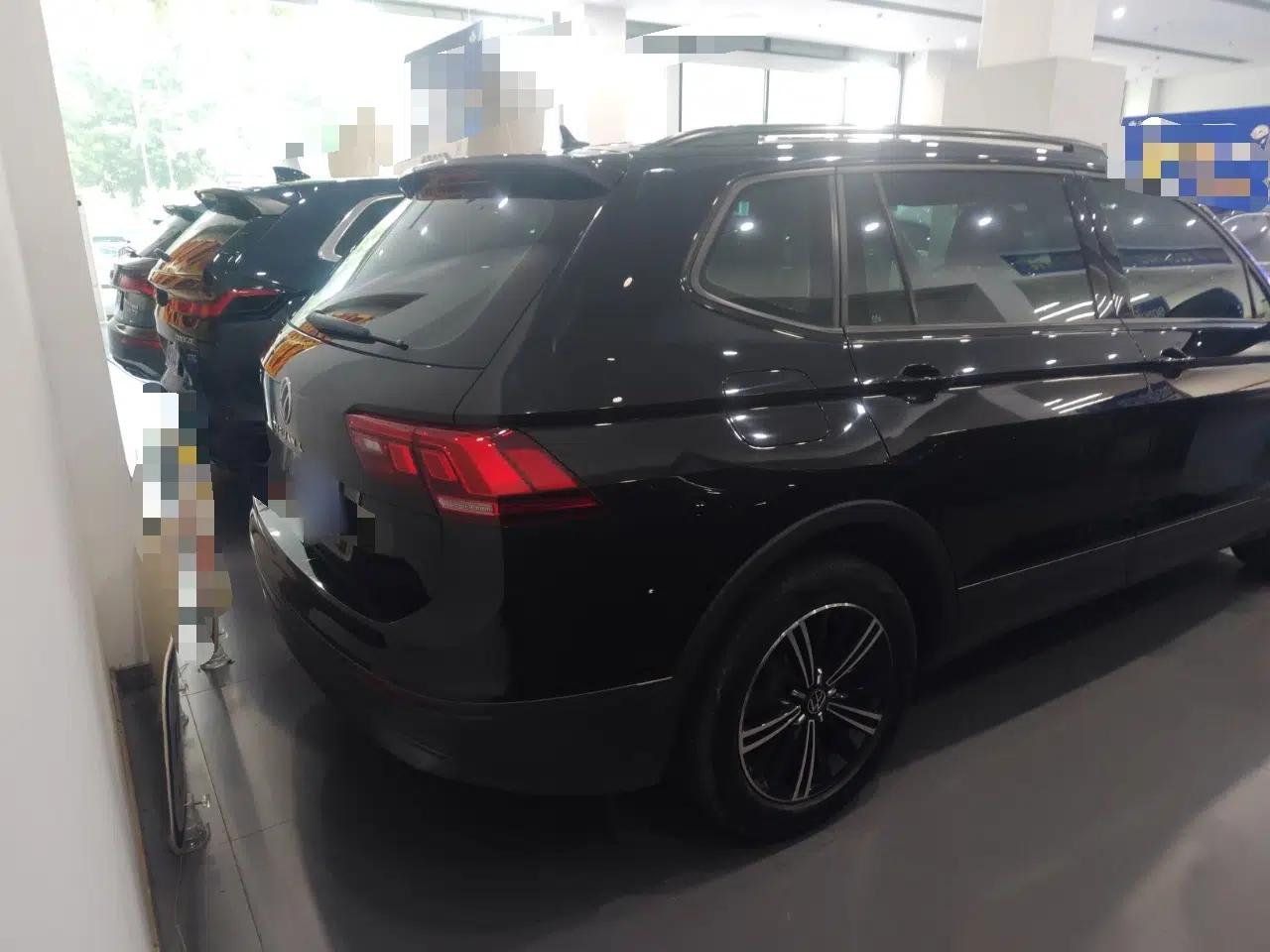 Volkswagen Tiguan L 2021 280TSI Automatic Two-Wheel Drive Comfort Edition – Low-Trim Version — миниатюра 6