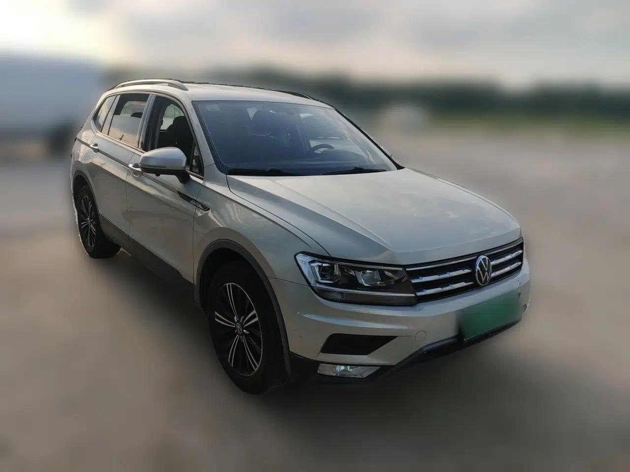 Volkswagen Tiguan L 2021 280TSI Automatic Two-Wheel Drive Smart Edition — миниатюра 3