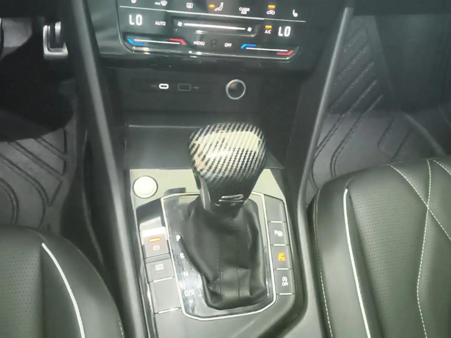 Volkswagen Tiguan L 2024 330TSI Automatic Two-Wheel Drive R-Line Enhanced Edition — миниатюра 16