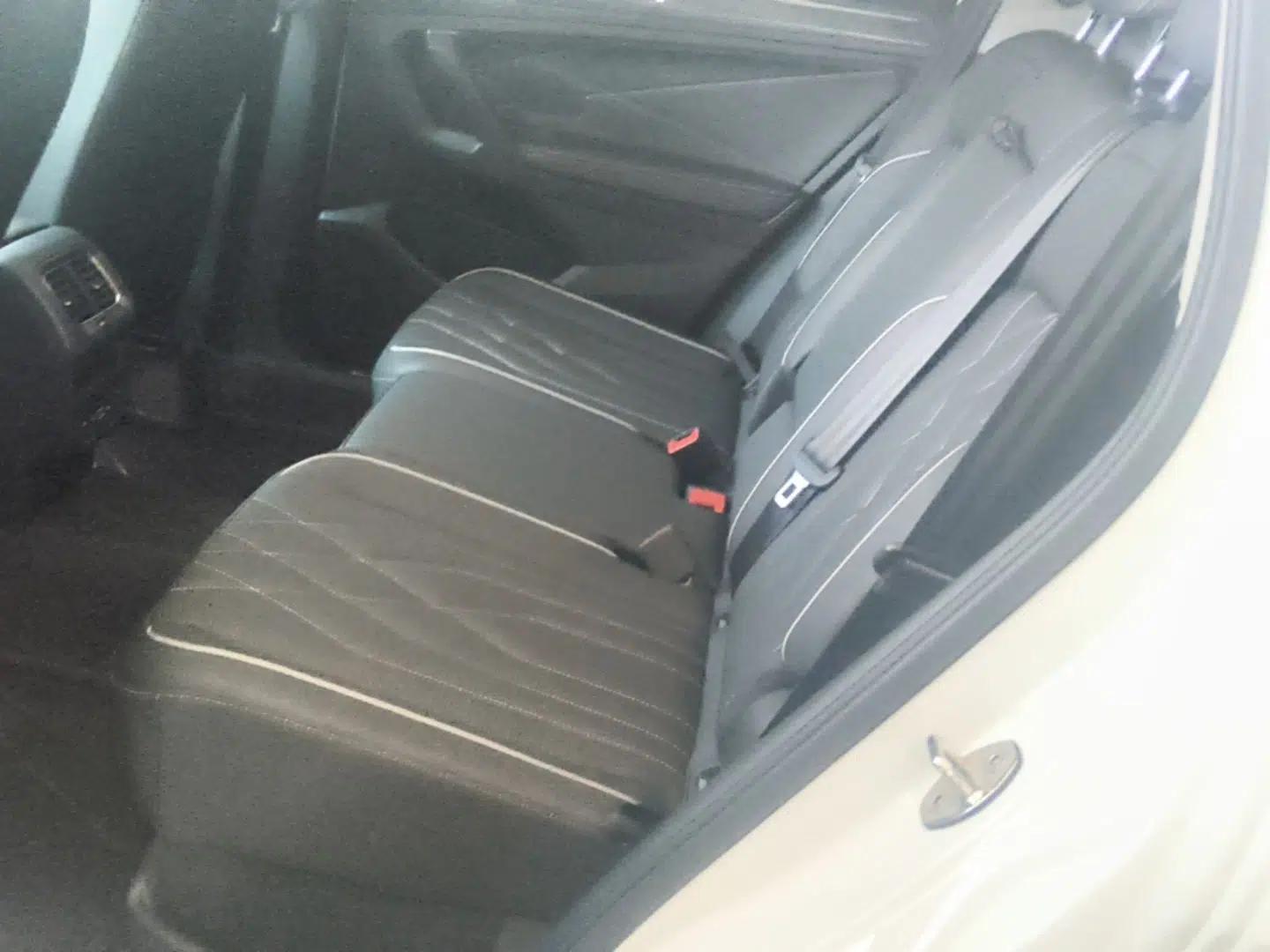 Volkswagen Tiguan L 2024 330TSI Automatic Two-Wheel Drive R-Line Enhanced Edition — миниатюра 20