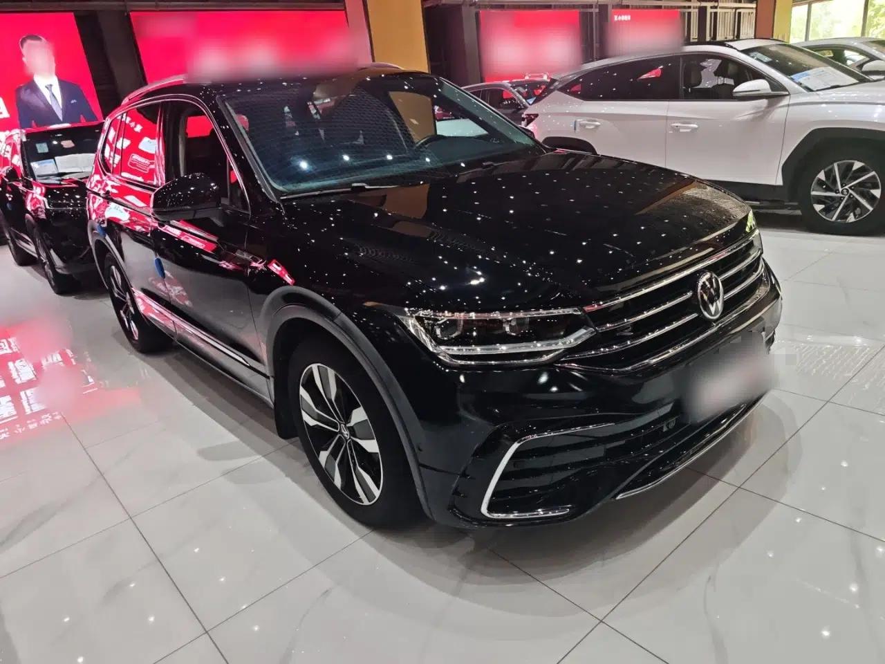 Volkswagen Tiguan L 2022 330TSI Automatic Two-Wheel Drive R-Line Enhanced Edition — миниатюра 3