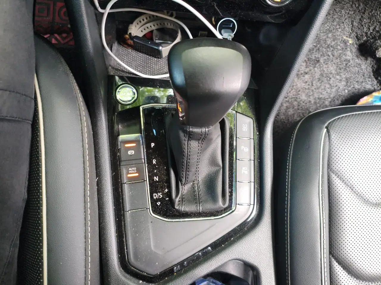 Volkswagen Tiguan L 2021 330TSI Automatic Two-Wheel Drive R-Line Flagship Edition — миниатюра 11