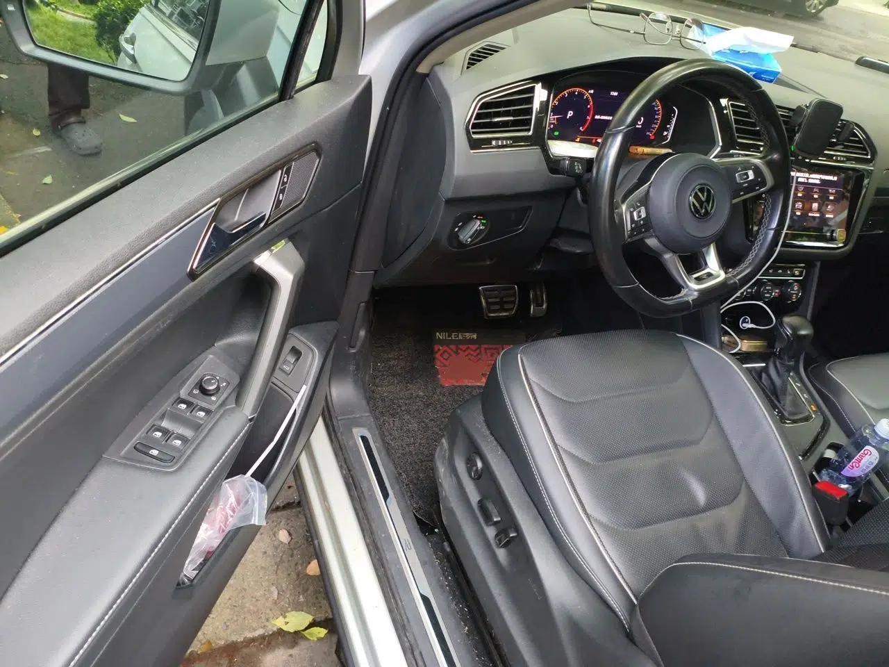 Volkswagen Tiguan L 2021 330TSI Automatic Two-Wheel Drive R-Line Flagship Edition — миниатюра 13