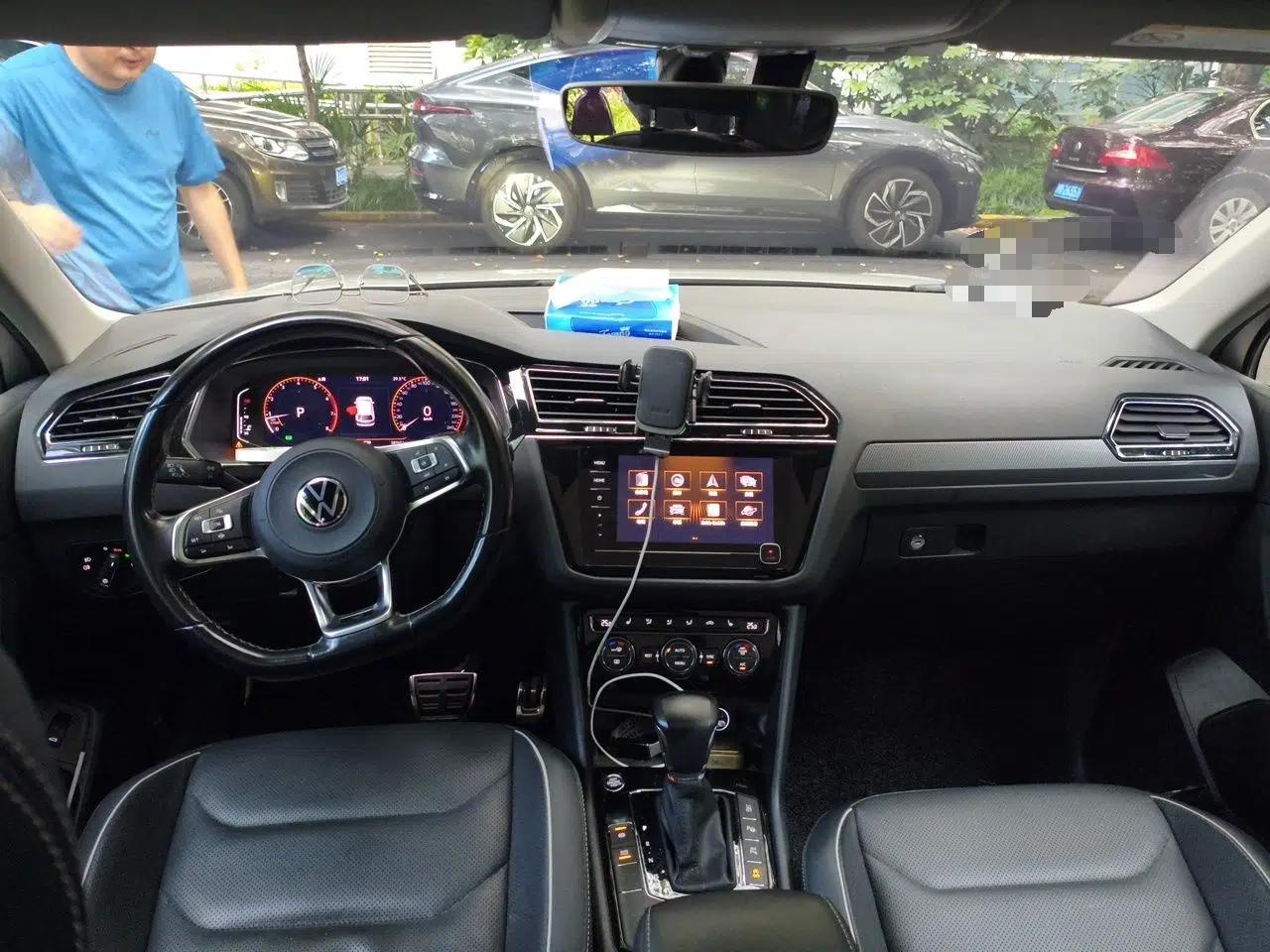Volkswagen Tiguan L 2021 330TSI Automatic Two-Wheel Drive R-Line Flagship Edition — миниатюра 6