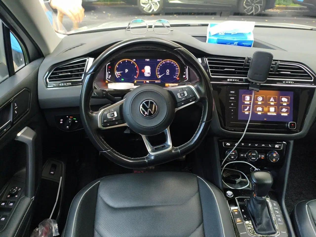 Volkswagen Tiguan L 2021 330TSI Automatic Two-Wheel Drive R-Line Flagship Edition — миниатюра 7