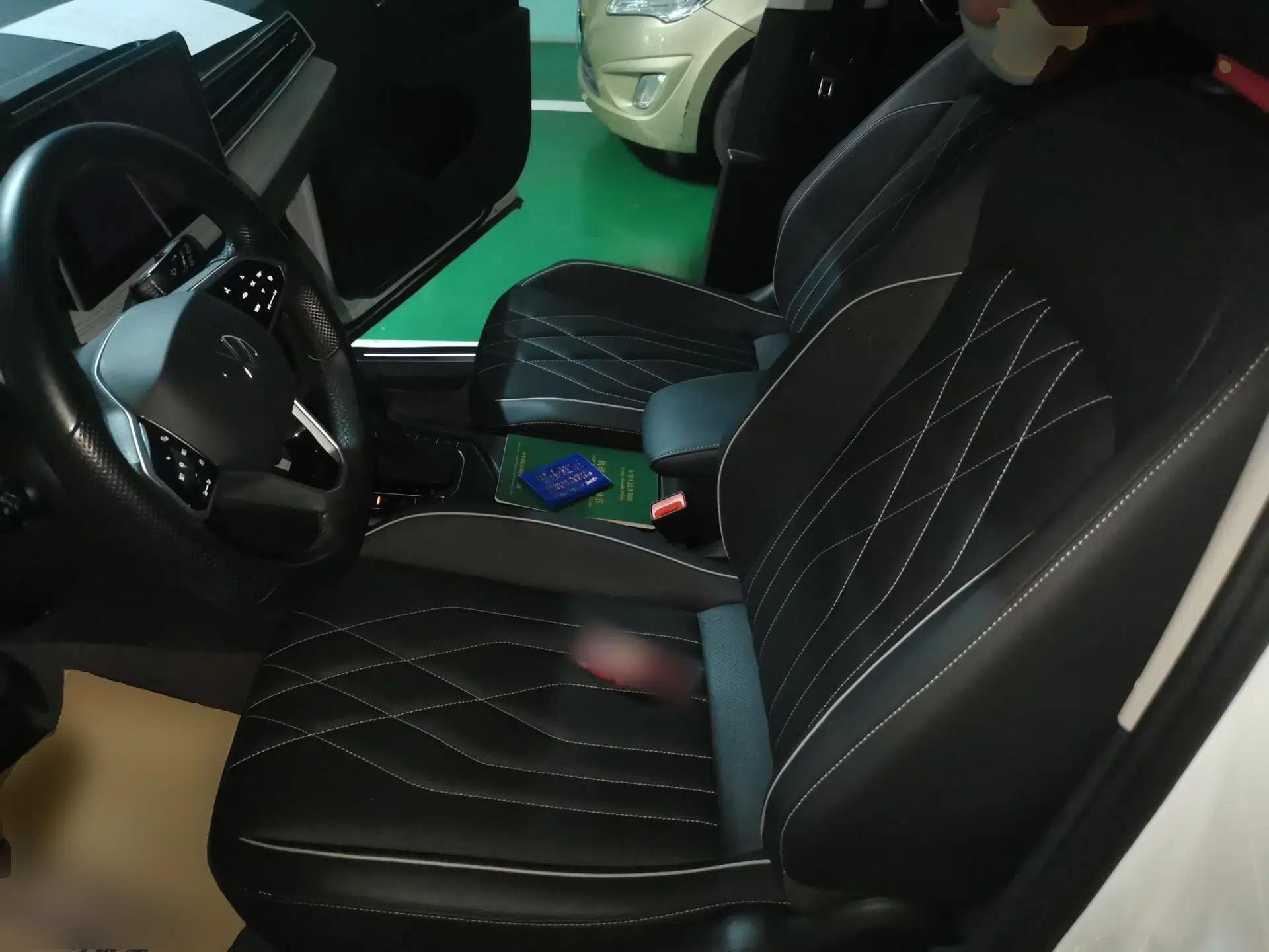 Volkswagen Tiguan L 2023 Restyled 330TSI Automatic Two-Wheel Drive R-Line Enhanced Comfort Version — миниатюра 15