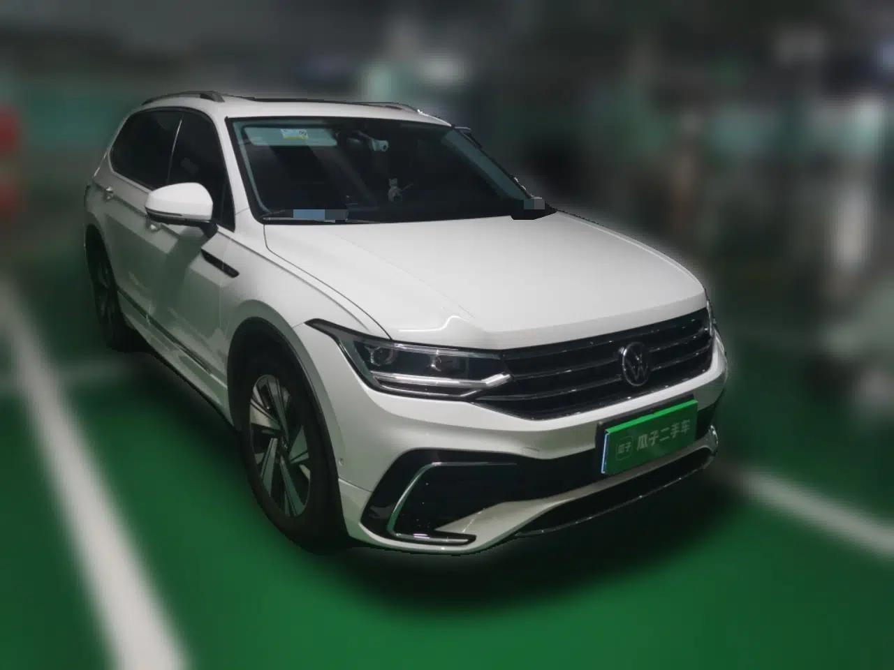 Volkswagen Tiguan L 2023 Restyled 330TSI Automatic Two-Wheel Drive R-Line Enhanced Comfort Version — миниатюра 3