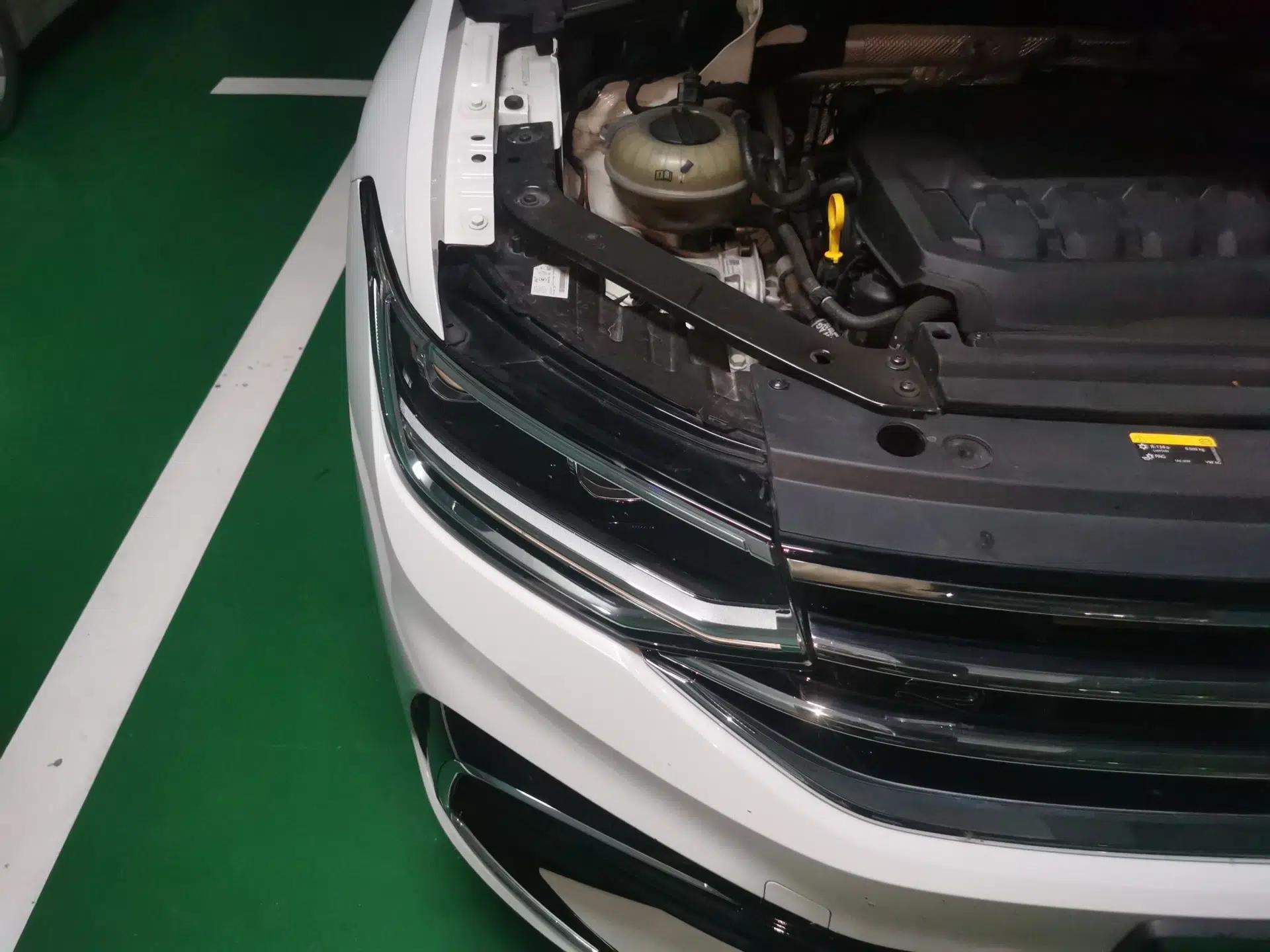 Volkswagen Tiguan L 2023 Restyled 330TSI Automatic Two-Wheel Drive R-Line Enhanced Comfort Version — миниатюра 7