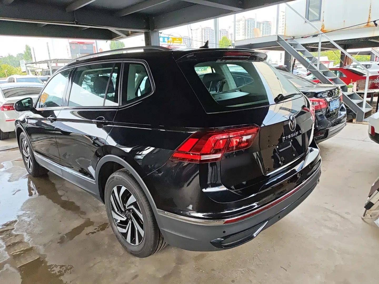 Volkswagen Tiguan L 2025 Model, Outstanding Version, 300TSI Automatic Two-Wheel Drive Longteng Edition — миниатюра 5