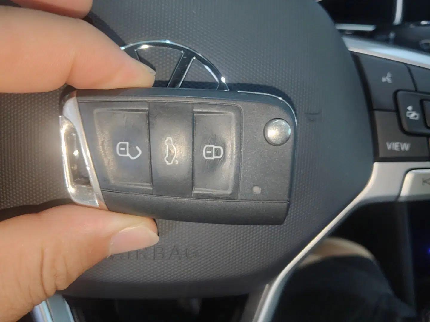 Volkswagen Tiguan L 2024 330TSI Automatic Two-Wheel Drive R-Line Enhanced Edition — миниатюра 28