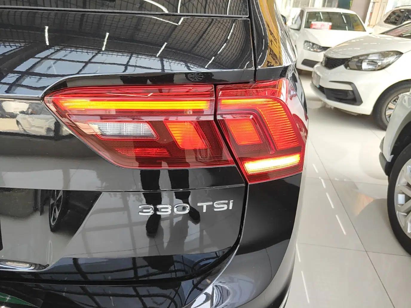 Volkswagen Tiguan L 2024 Outstanding Model 330TSI Automatic Two-Wheel Drive R-Line Dragon Glory Edition — миниатюра 9