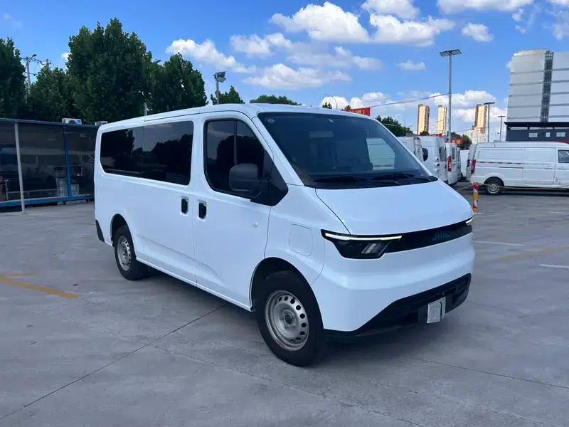 E-Fushun 2025 Model, Window Version, 41.86kWh, Short Wheelbase, Low Roof, 5 Seats — миниатюра 3