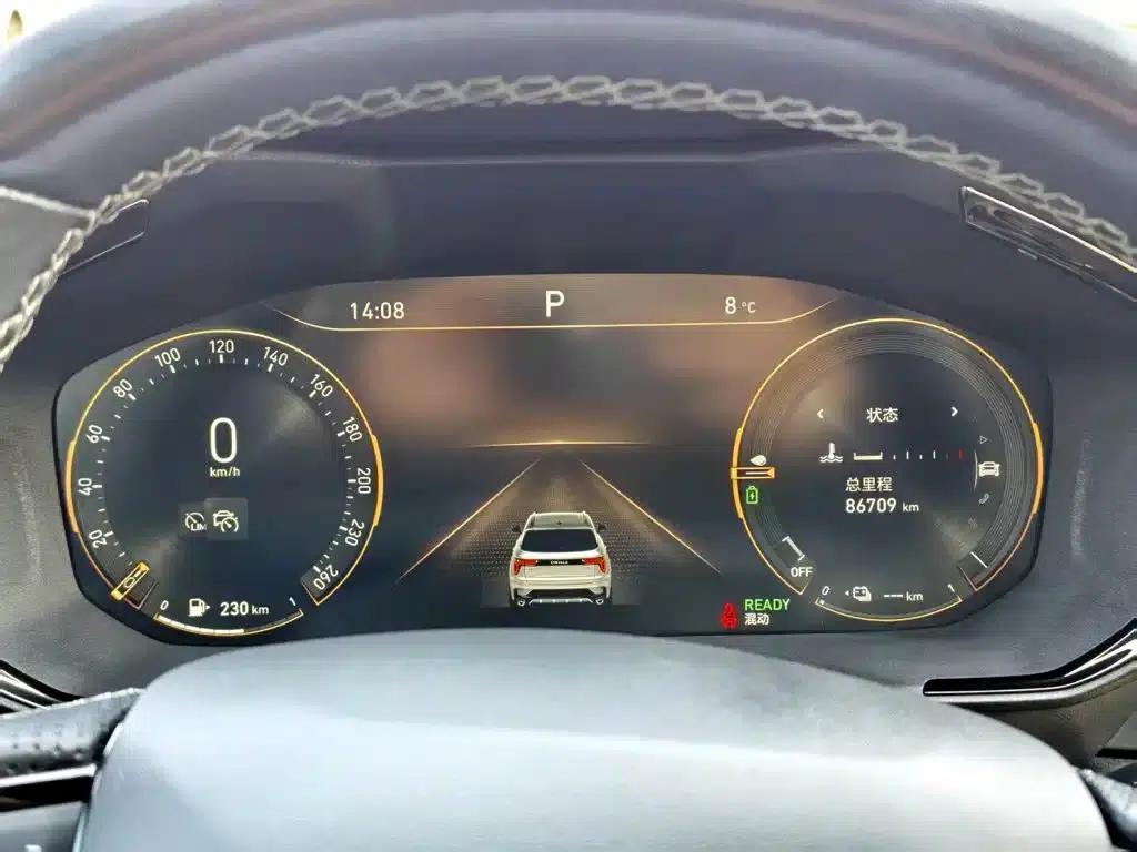 Lynk & Co 01 EM-P 2022 1.5TD PHEV Plus — миниатюра 4