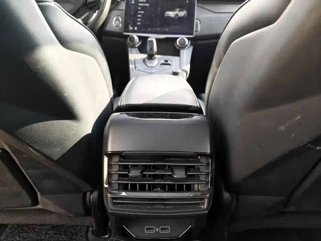 Lynk & Co 01 EM-P 2022 1.5TD PHEV Plus — миниатюра 8