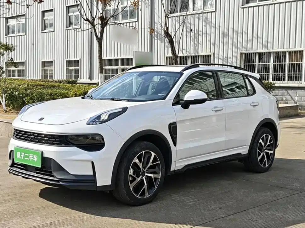 Lynk & Co 01 EM-P 2022 1.5TD PHEV Plus — миниатюра 1