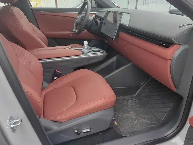 Jihu Alphard T5 2026 Range Extended Edition 1215 Yuanjing Smart Edition — миниатюра 4