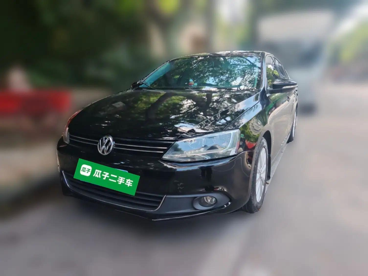 Volkswagen Sagitar 2014 Revised Version 1.4TSI Automatic Luxury Edition — миниатюра 1