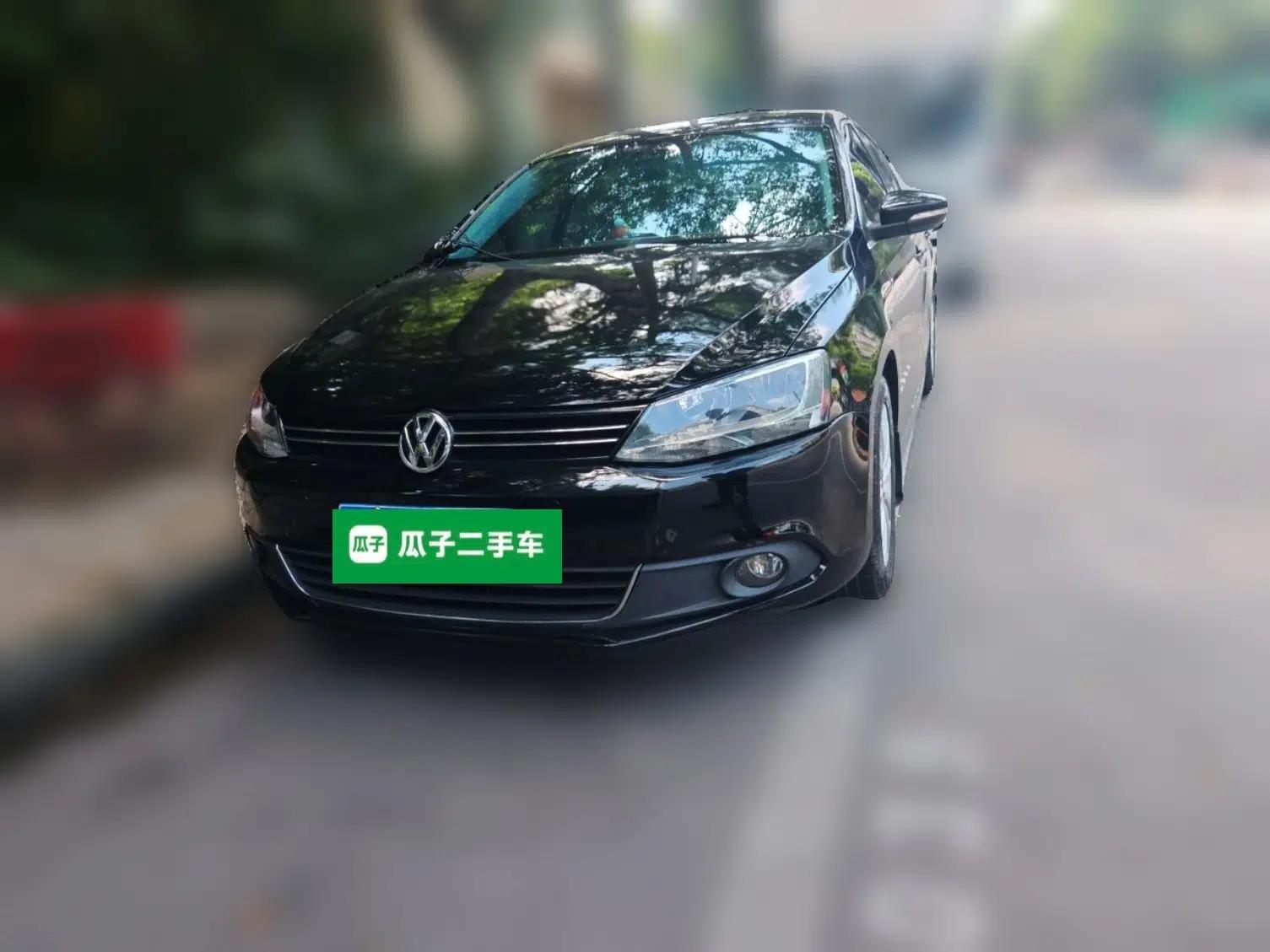 Volkswagen Sagitar 2014 Revised Version 1.4TSI Automatic Luxury Edition — миниатюра 2