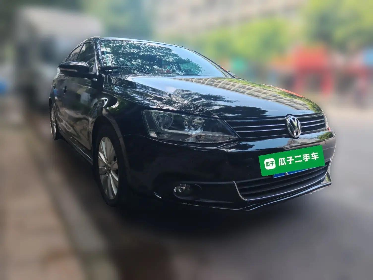 Volkswagen Sagitar 2014 Revised Version 1.4TSI Automatic Luxury Edition — миниатюра 3