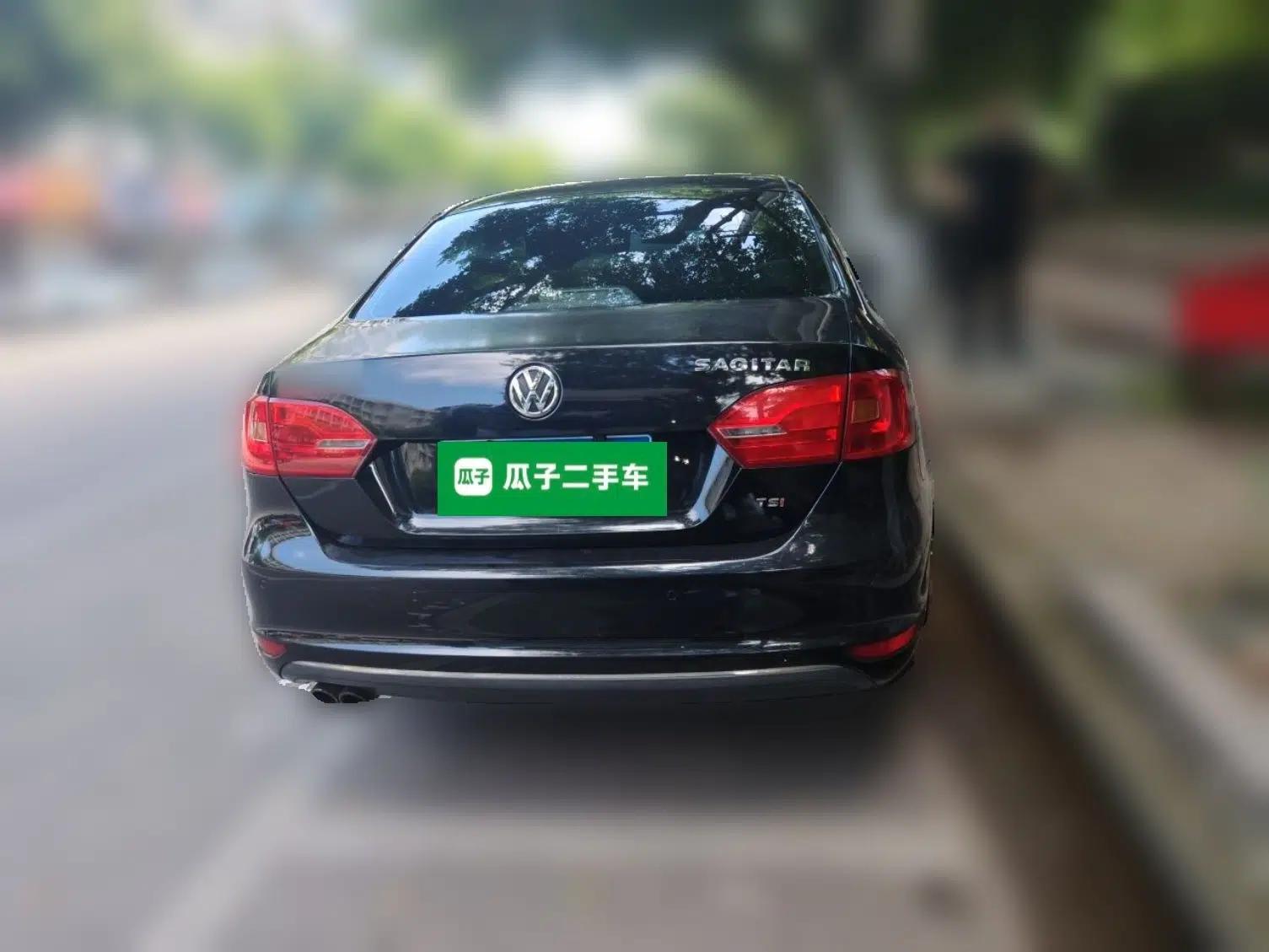 Volkswagen Sagitar 2014 Revised Version 1.4TSI Automatic Luxury Edition — миниатюра 5