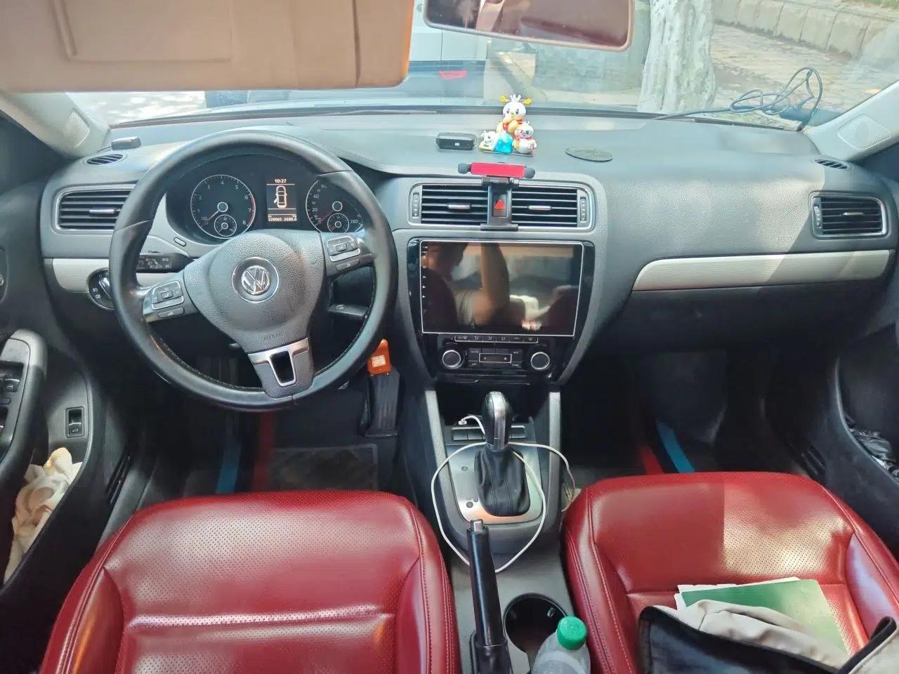 Volkswagen Sagitar 2014 Revised Version 1.4TSI Automatic Luxury Edition — миниатюра 9