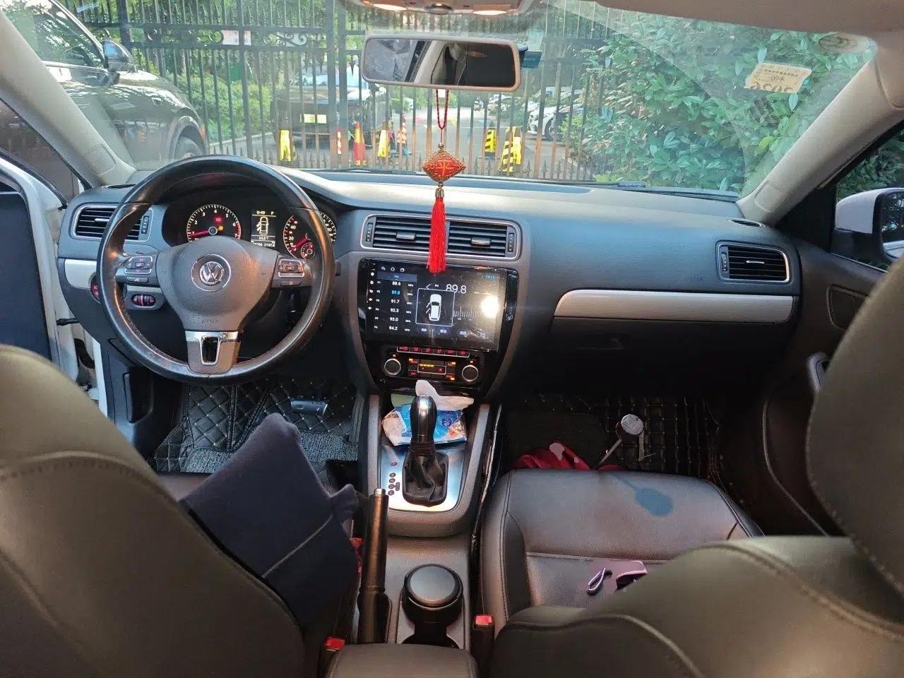 Volkswagen Sagitar 2014 Revised Version 1.4TSI Automatic Luxury Edition — миниатюра 6