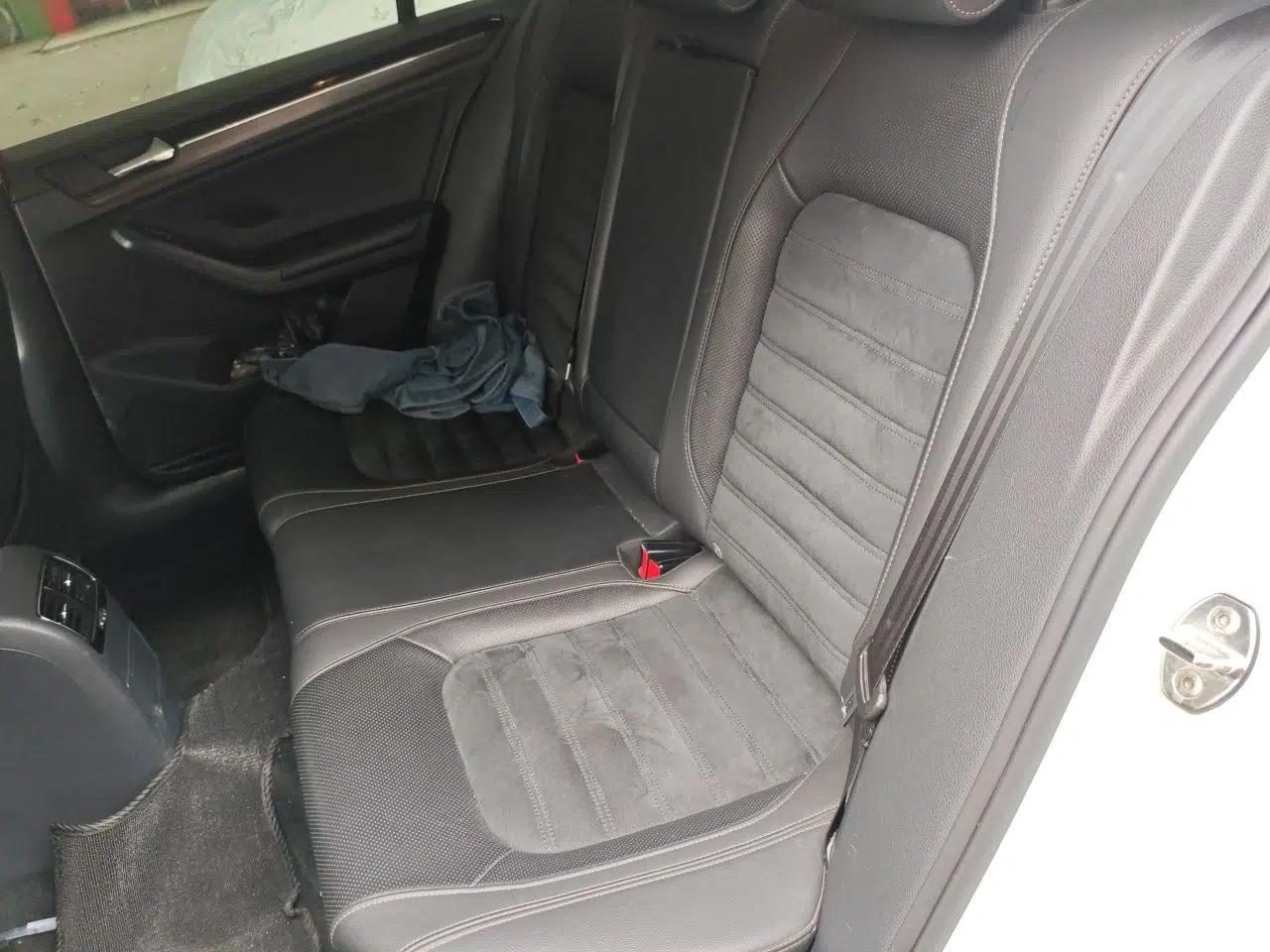 Volkswagen Sagitar 2015 230TSI Automatic Luxury Model — миниатюра 17