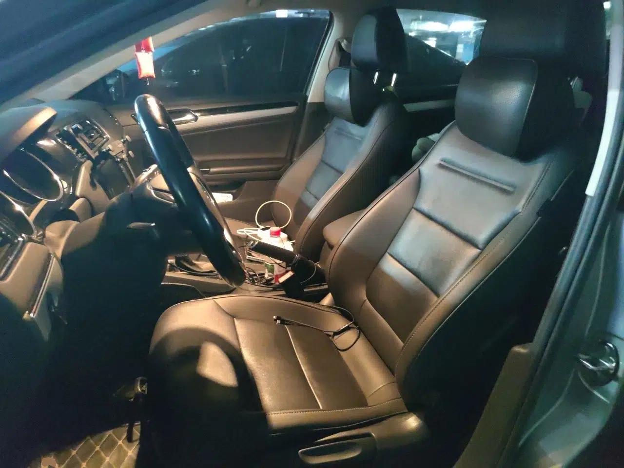 Volkswagen Sagitar 2018 1.6L Automatic Comfort Model — миниатюра 15