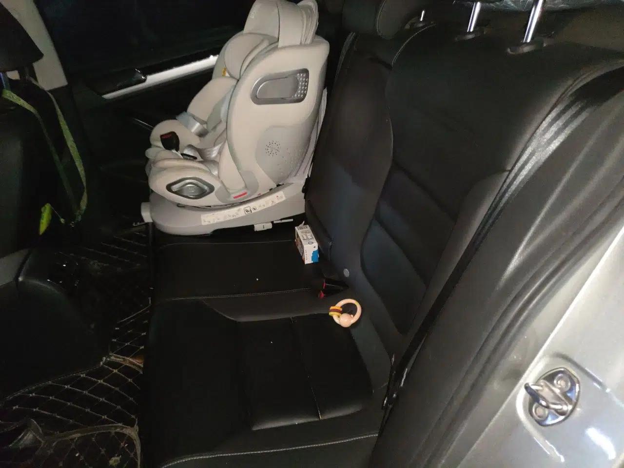 Volkswagen Sagitar 2018 1.6L Automatic Comfort Model — миниатюра 17