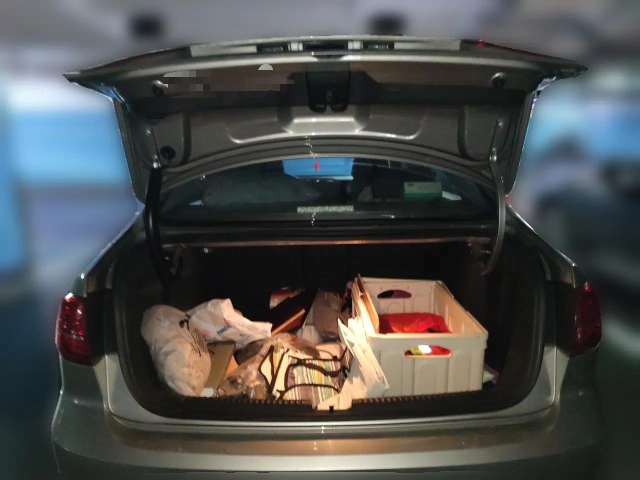 Volkswagen Sagitar 2018 1.6L Automatic Comfort Model — миниатюра 19