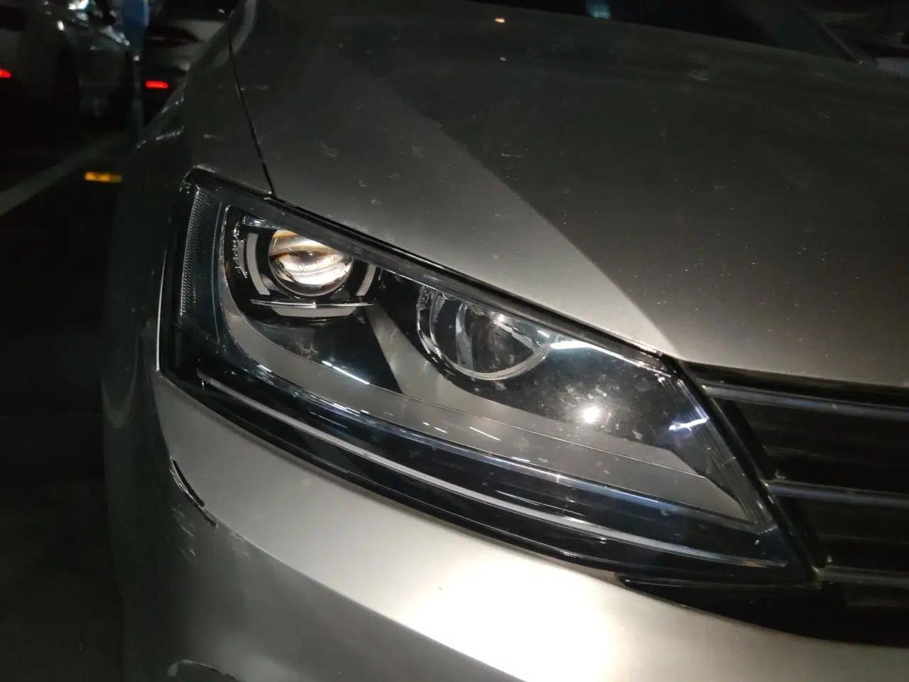 Volkswagen Sagitar 2018 1.6L Automatic Comfort Model — миниатюра 7