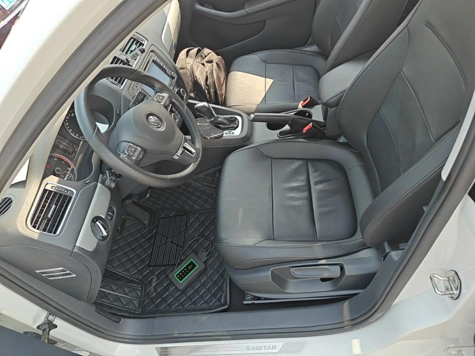 Volkswagen Sagitar 2014 Revised Version 1.4TSI Automatic Luxury Edition — миниатюра 22