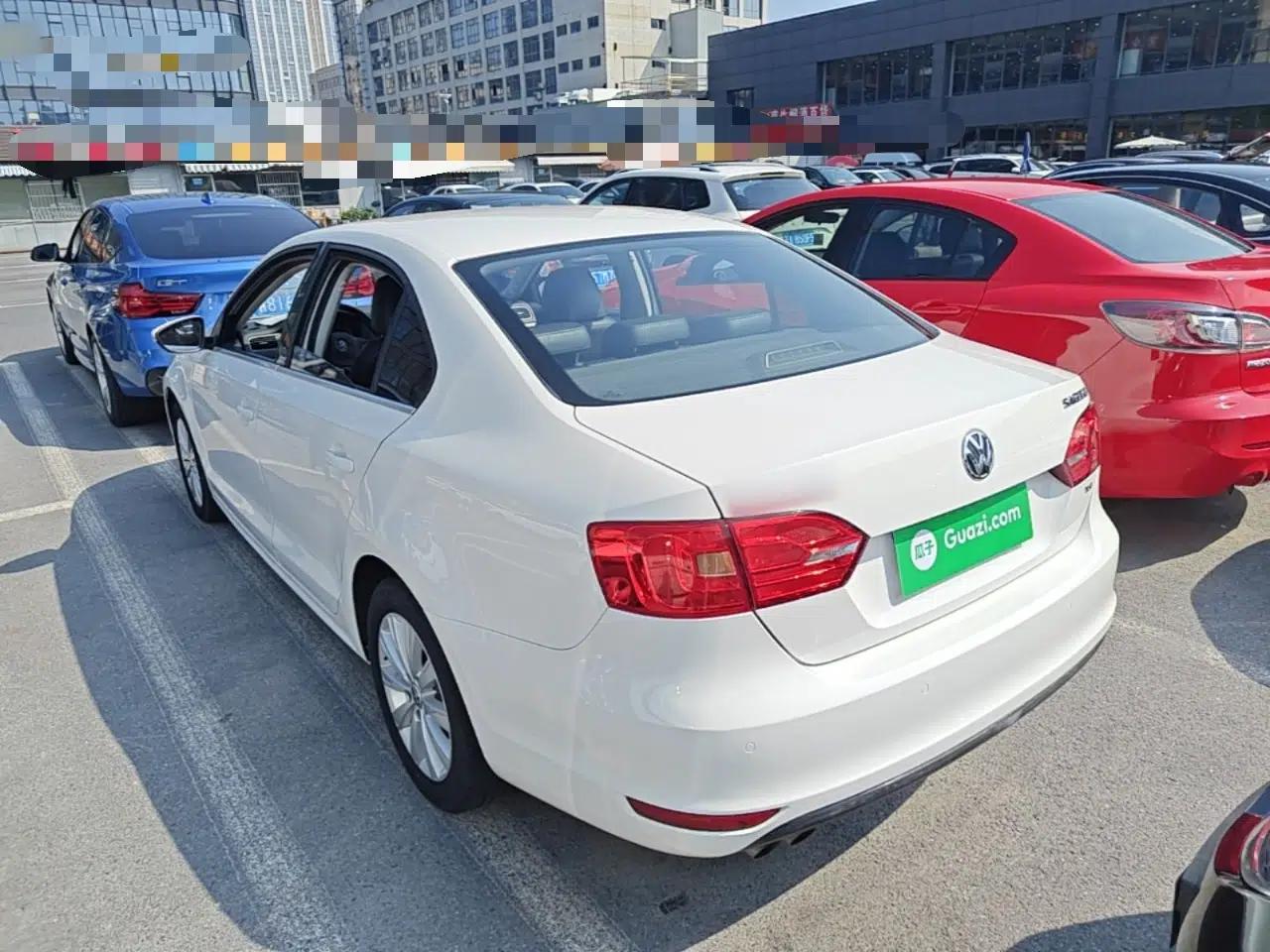 Volkswagen Sagitar 2014 Revised Version 1.4TSI Automatic Luxury Edition — миниатюра 4