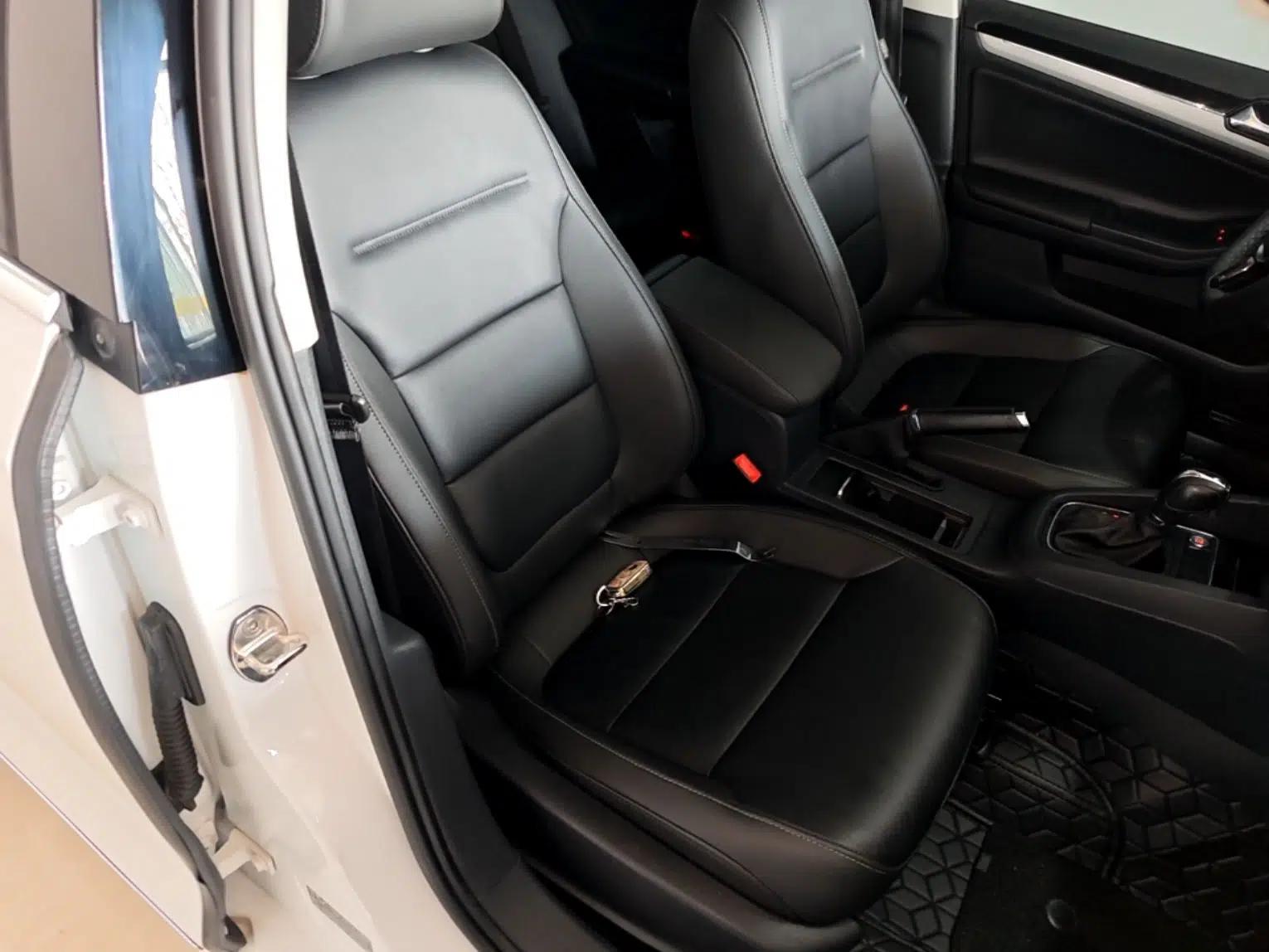 Volkswagen Sagitar 2017 1.6L Automatic Comfort Model — миниатюра 19