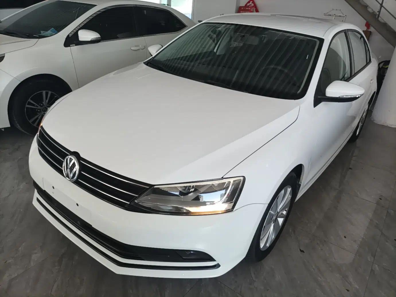 Volkswagen Sagitar 2017 1.6L Automatic Fashion Model — миниатюра 1