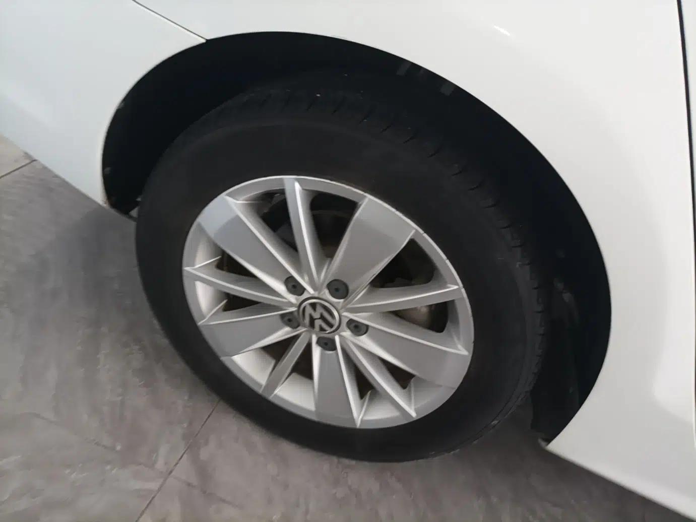 Volkswagen Sagitar 2017 1.6L Automatic Fashion Model — миниатюра 11