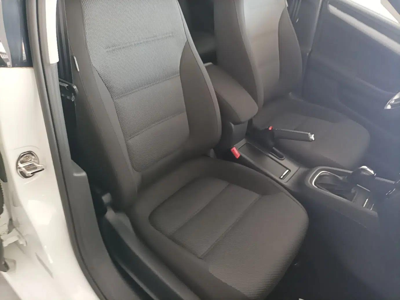 Volkswagen Sagitar 2017 1.6L Automatic Fashion Model — миниатюра 19