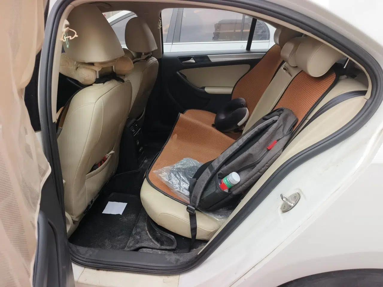 Volkswagen Sagitar 2012 1.6L Automatic Comfort Edition — миниатюра 17