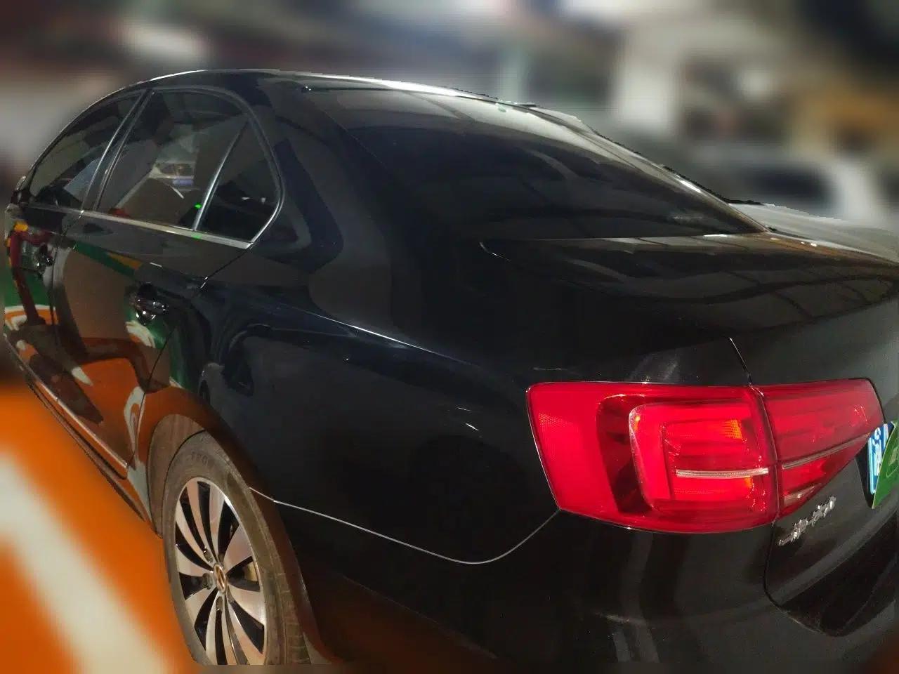 Volkswagen Sagitar 2018 280TSI DSG Comfort Model — миниатюра 4