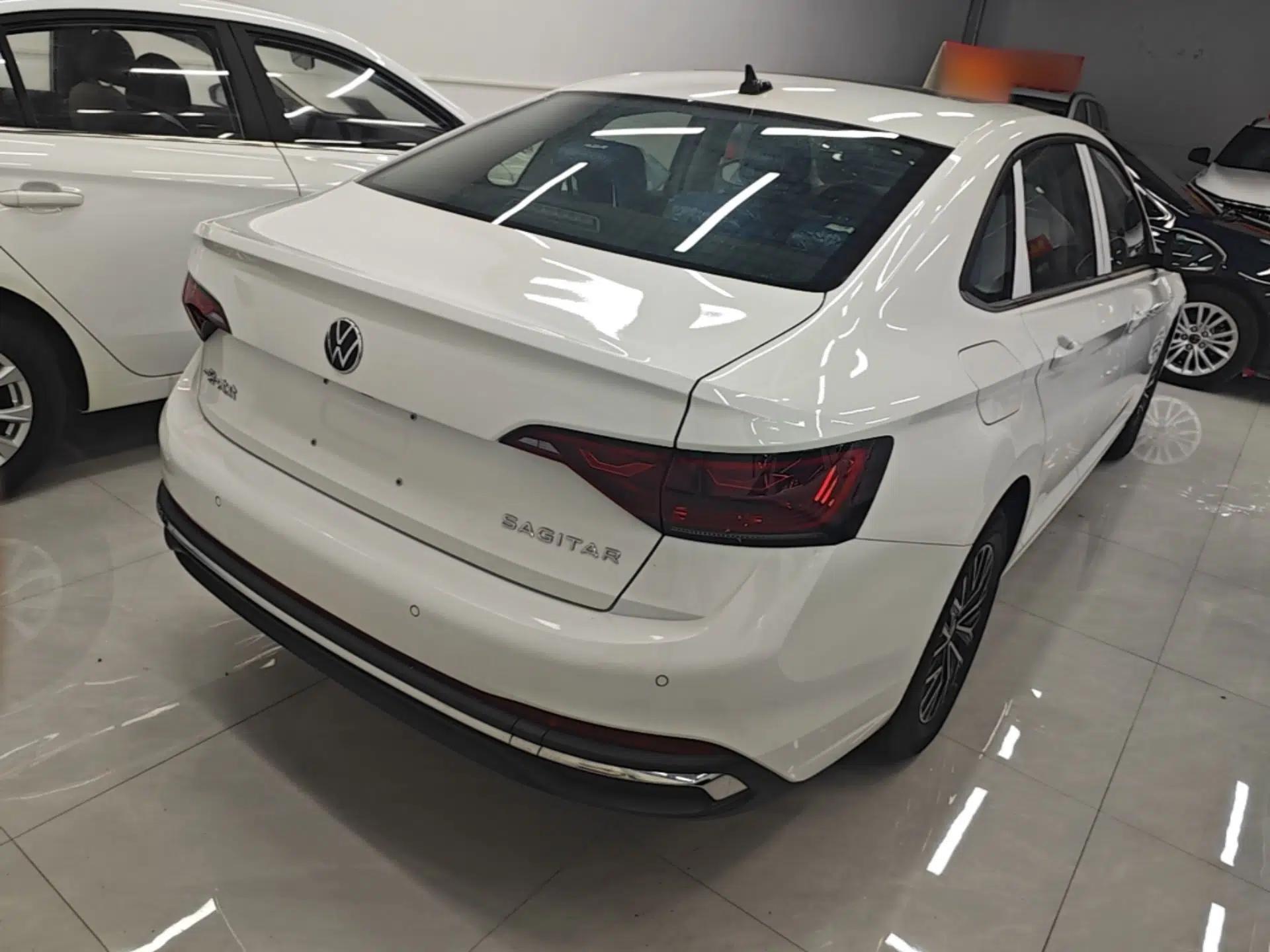 Volkswagen Sagitar 2025 Facelift 200TSI DSG Flyover Edition — миниатюра 6