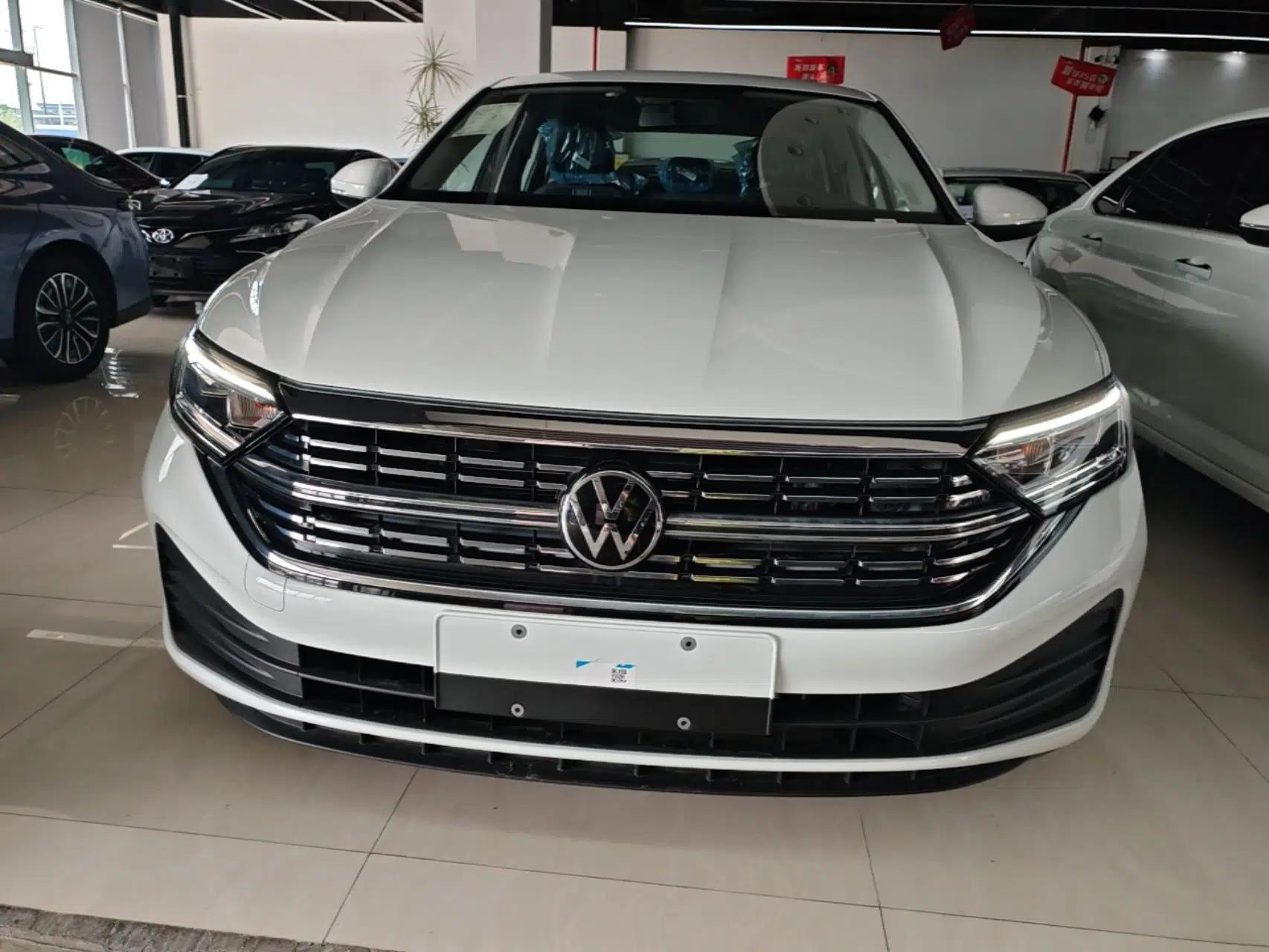 Volkswagen Sagitar 2025 Facelift 200TSI DSG Flyover Edition — миниатюра 2