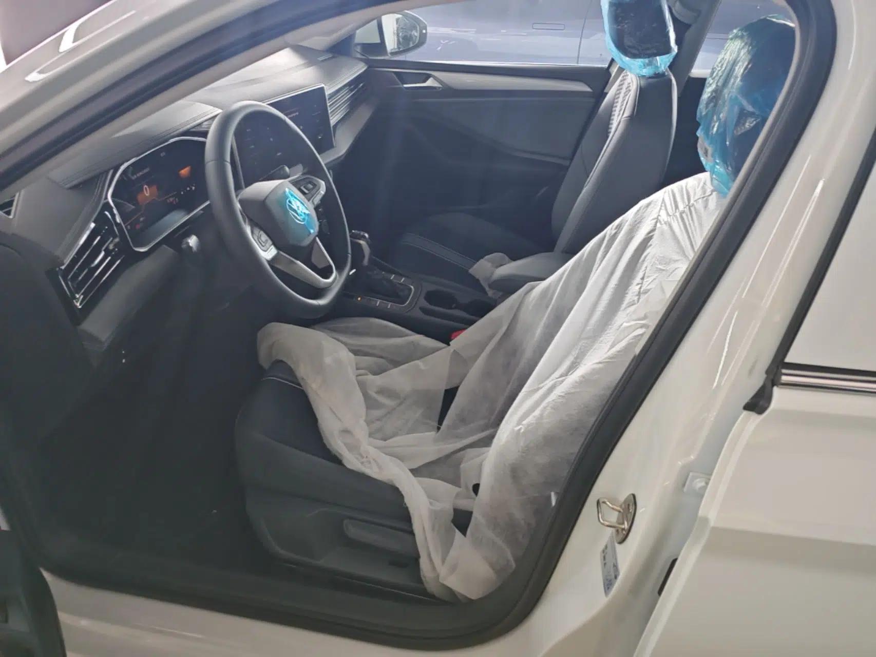 Volkswagen Sagitar 2025 Facelift 200TSI DSG Flyover Edition — миниатюра 17
