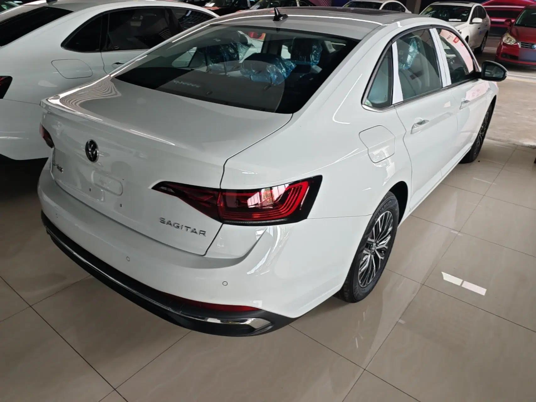 Volkswagen Sagitar 2025 Facelift 200TSI DSG Flyover Edition — миниатюра 6